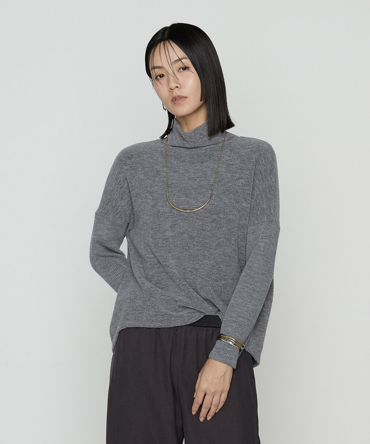 ウールブークレー  ボトルネックプルオーバー