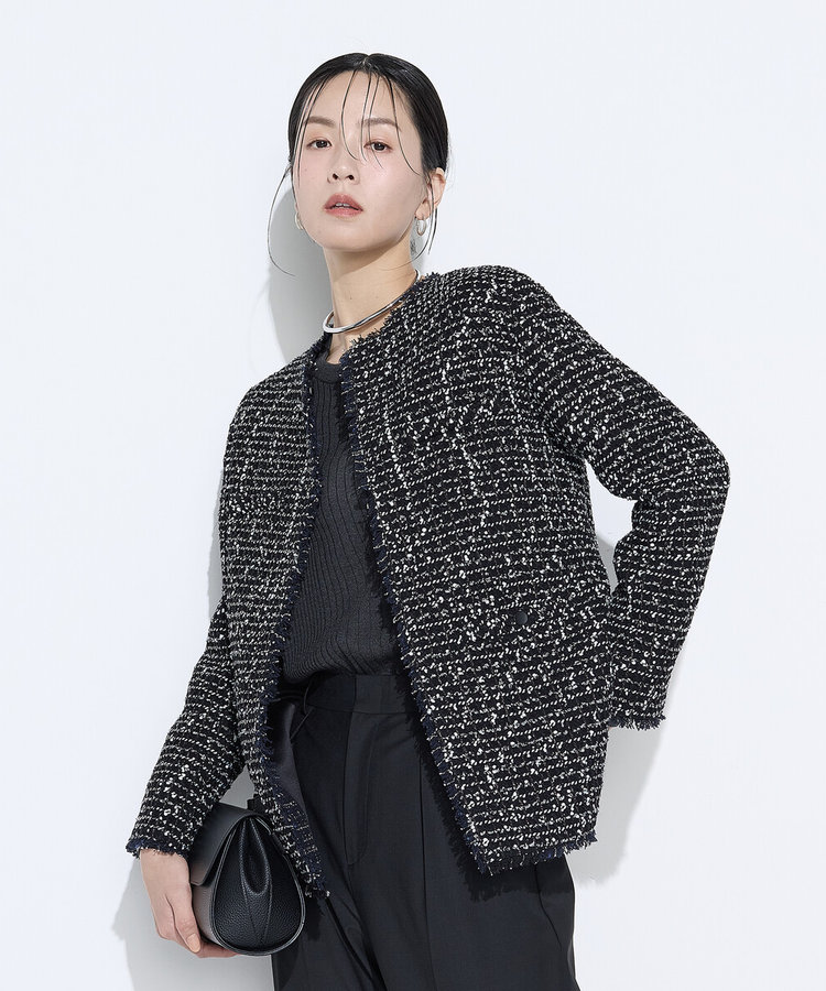 美品✨フォクシー　ツイード　ノーカラーニットジャケット　定価12万円ロゴプレート 美品✨フォクシー ツイード ノーカラーニットジャケット 定価12万円