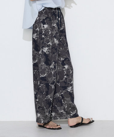 【Oggi 5月号掲載 滝沢カレンさん着用商品】麻調ポリエステル ボタニカルプリントパンツ