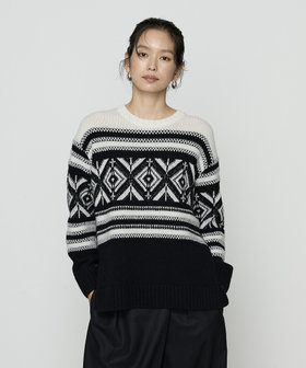 ジャカード編み スヌード付きニットプルオーバー