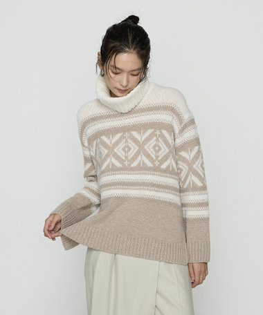 ジャカード編み スヌード付きニットプルオーバー