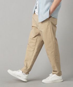 タックテーパード チノパンツ