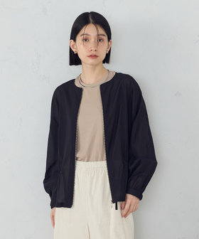 ポリエステルシアー　ノーカラーブルゾン