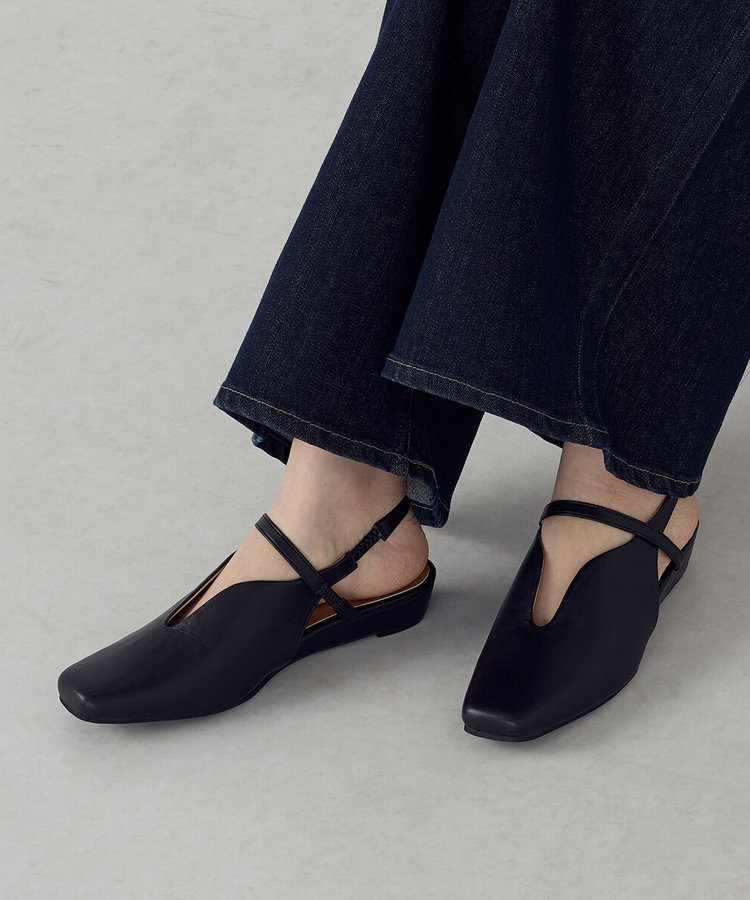 バックスリング パンプス