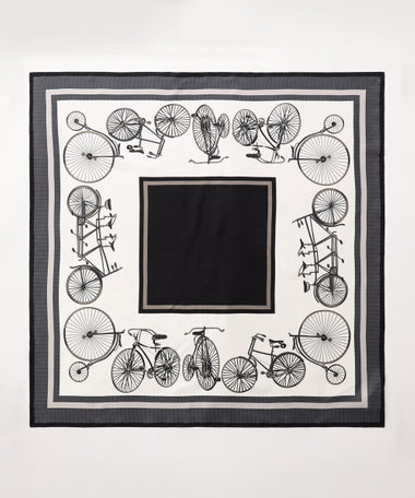 【Oggi 5月号掲載 滝沢カレンさん着用商品】自転車柄 スカーフ