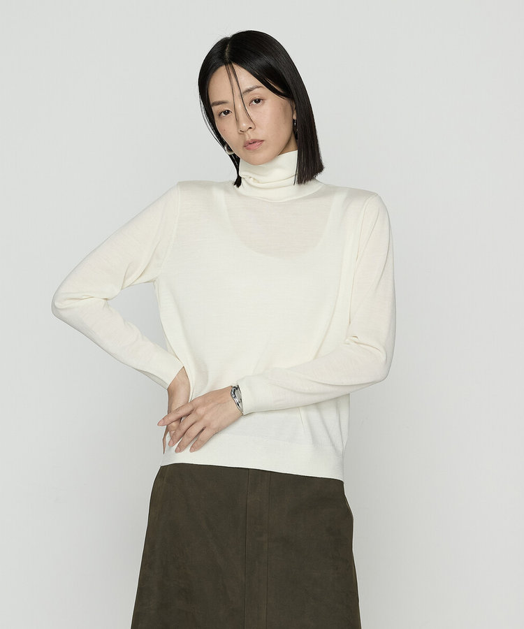 極美品 FOXEY アイボリー タートルネックセーター フォクシー タートルネックセーター 極美品 FOXEY アイボリー