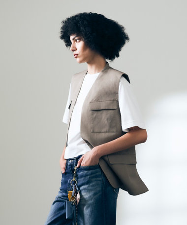 未使用 BASILE28 バジーレベントット 白 ロングシャツ 定価3万6千 M ニュー・ノーマル シャツ（2801HE02） | BASILE28