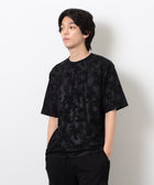 エンボスプリント Tシャツ