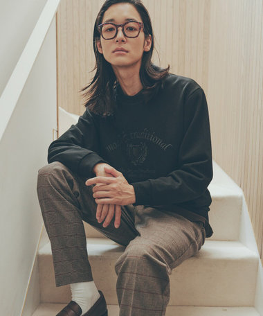 カレッジロゴ 刺繍プルオーバー