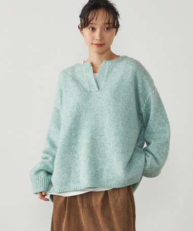 【セットアイテム】キーネックニット＋Ｔシャツ