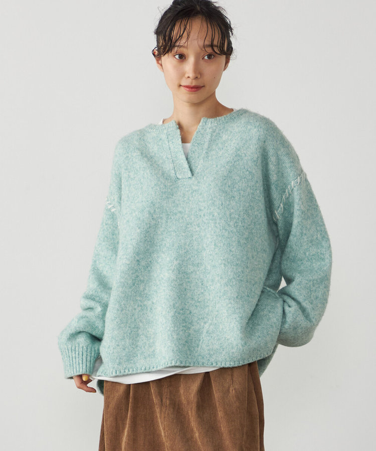 【セットアイテム】キーネックニット＋Ｔシャツ