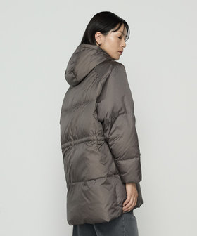 ☆新品　コムサフィユ　ダウンコート　上着　定価33600円　120 130 Oggi1月号掲載】〔 Sサイズ 〕 ライトナイロンタフタ フード付きダウン