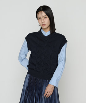 〔 Sサイズ 〕 コットンポリエステルリリヤーン ニットベスト