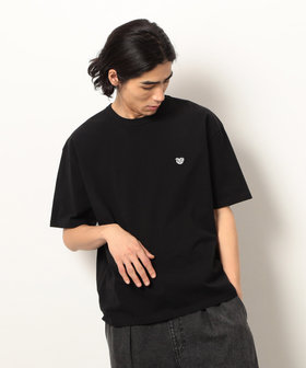 黒 Tシャツ 赤いハート刺繍 黒 Tシャツ 赤いハート刺繍 Lサイズ - メルカリ