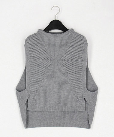 ダイヤ柄 ニットベスト