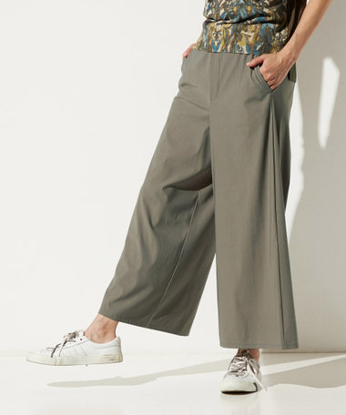 〔 +サイズ 〕 37.5(TM)テクノロジー クロップド ワイドパンツ