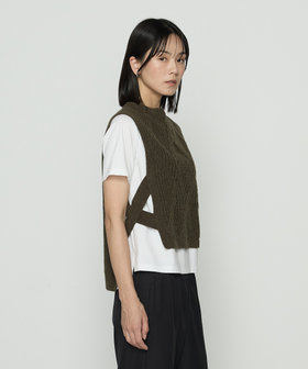 〔 +サイズ 〕 マシュマロブークレー ニットベスト