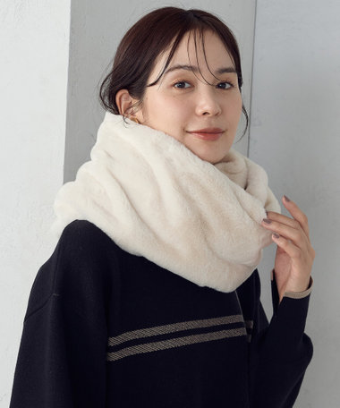 オーバーサイズウールマフラー　黒　COS 2025年最新】COS レディース マフラーの人気アイテム - メルカリ