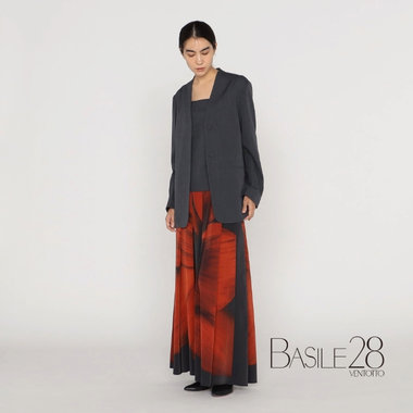 CHARCOAL ＆ RED SHADE