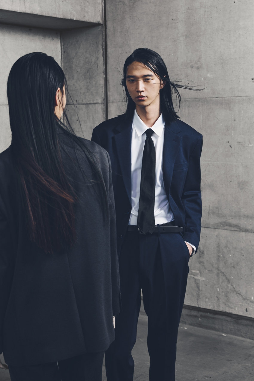 オン、オフ シームレスに使えるジャージーセットアップ｜コムサ・メン