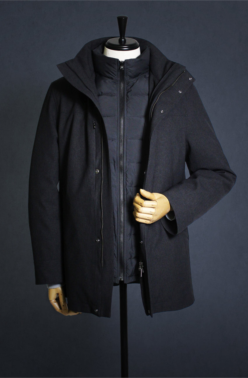 季節を超えて機能する、上質の選択。メンズの3WAYコート｜コムサメン