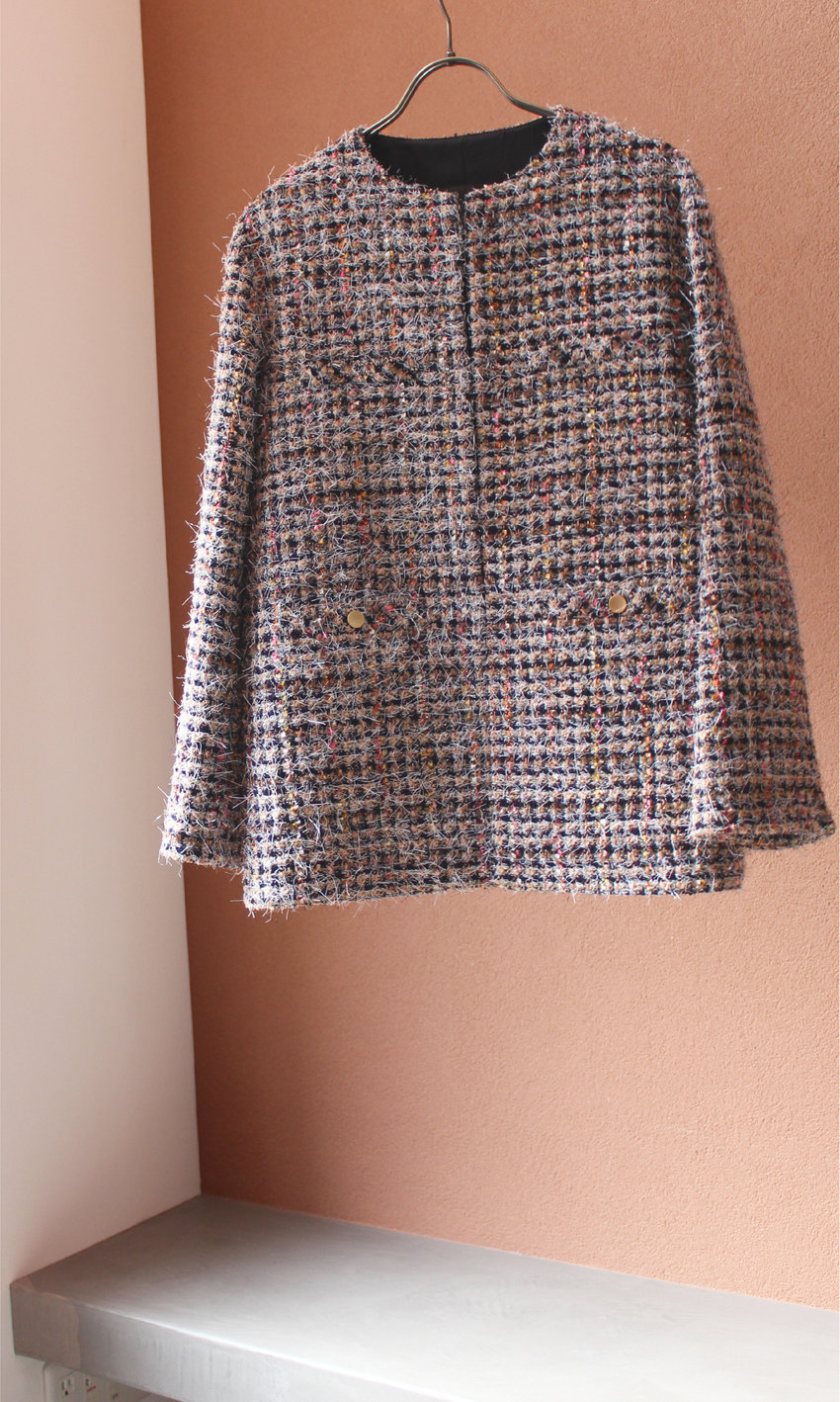 今の気分で着る、“本物”ツイード｜コムサ、K.T｜セレモニー 2025.12.17