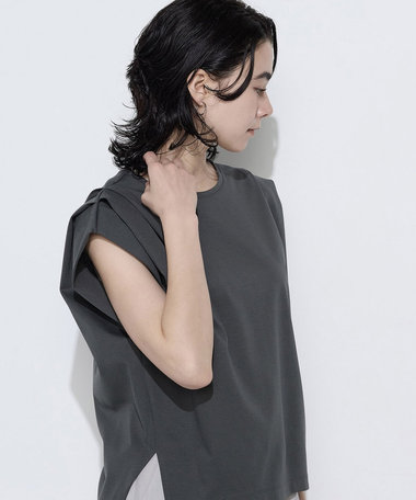 スーピマコットンポンチ肩タックデザインTシャツ
