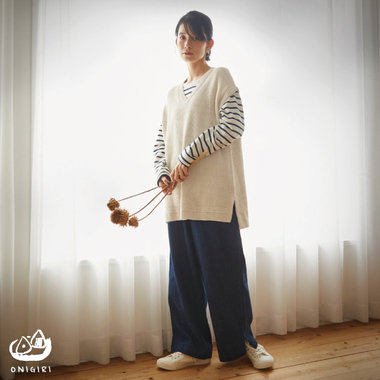 店頭で人気のニットベスト！着まわしアイテムもご紹介します。