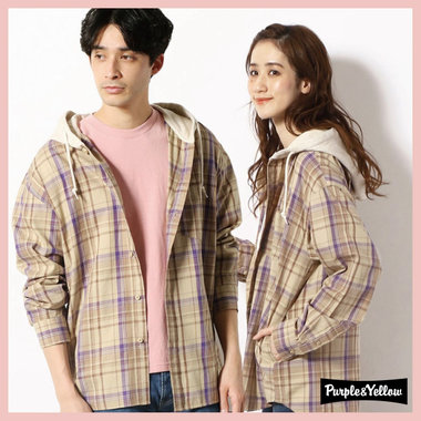 オーバーサイズで着こなしに変化を。フード付きシャツ！