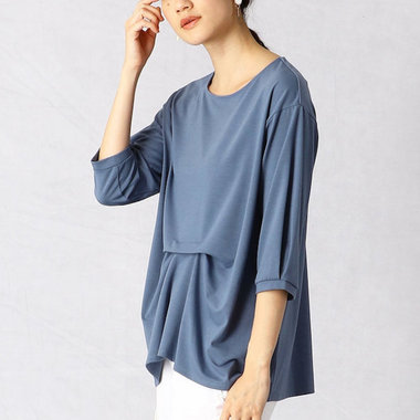 ニュアンストップスでワンツーコーデを華やかに♪