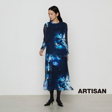 切子柄転写プリント プリーツワンピース