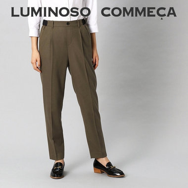 オフィスで好印象のきれいめパンツ