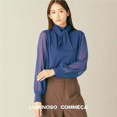 品よく華やぐ『ボウタイ ブラウス』