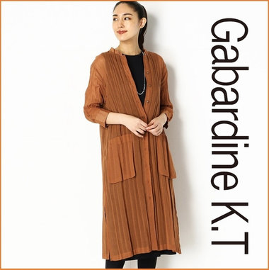 羽織りとしても活躍するロングシャツ