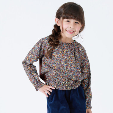 上品カラーのオリジナルフラワープリントが可愛い♪