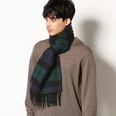 首元に、上質感を。